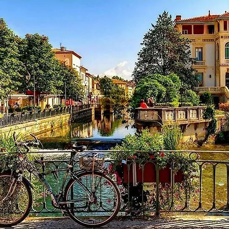 Appartement Un Petit Nid Au Bord De La Sorgue LʼIsle-sur-la-Sorgue